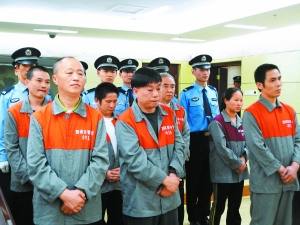医院医生医托行骗一条龙曝光：为保险若干病不给看