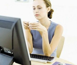 上班族久坐危害惊人 工作时不妨做些小动作