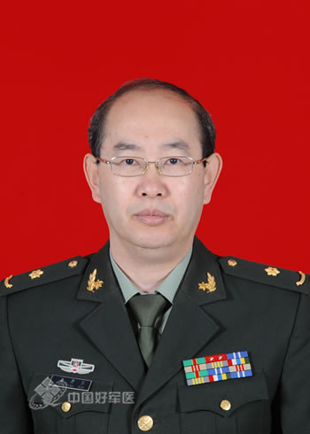 姜彦多：医生中的“福尔摩斯”