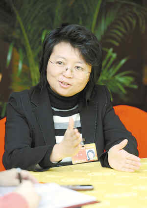 两会聚焦：吴明访谈录：解决看病难看病贵不能仅靠公立医院改革