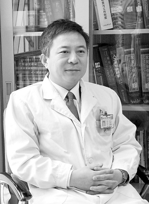 行走在骨科前沿的大医——记山东省卫生系统“两好一满意”服务明星、山东省千佛山医院骨科主任张明