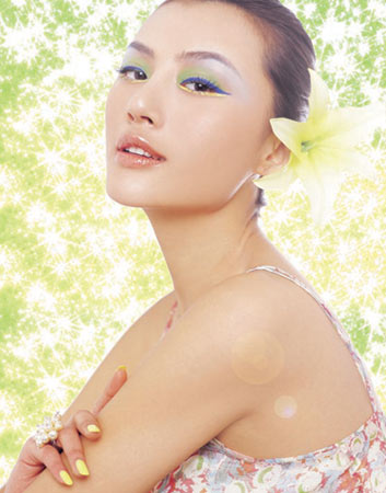 绝对要用眼霜的4类美女