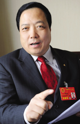 闫希军：依旧军人情怀