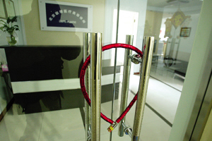 女子为做美容接受静脉注射麻醉后死亡