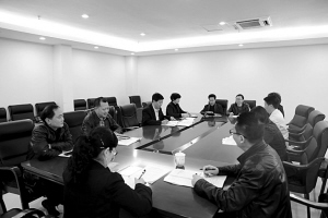 践行群众路线 提高服务质量
