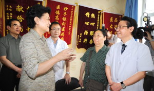 “要大力发展中医”
