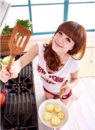 台湾版美魔女爆红 冻龄辣妈酷爱健身