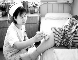 福燕：艾滋病患者生命里的阳光