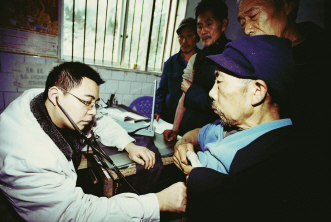 多途径突破人才瓶颈
