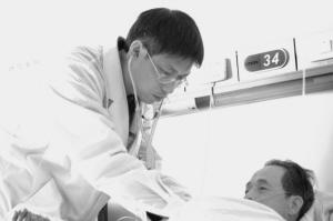 李易现象：从公立到民营的人才“地震”