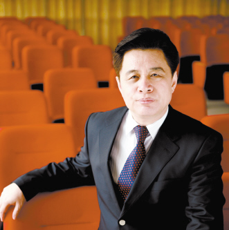 打造100亿元中药集团——专访神威药业集团董事长兼总裁李振江