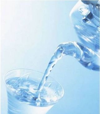 这样喝水可以治好11种病 色斑感冒胃痛在内