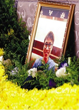 广东大学生发病送校医仍猝死 输氧时氧气瓶无氧