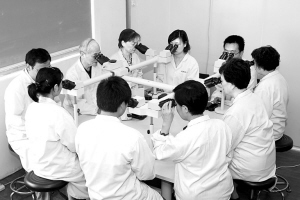 打造医学检验行业的中国旗舰——记艾迪康医学检验中心发展之路