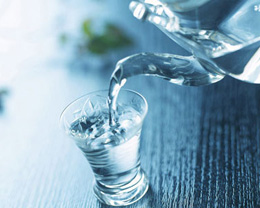 专家提醒纯净水不等于健康水