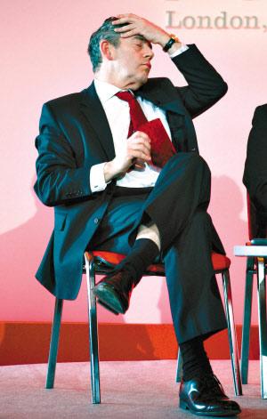 调查发现英国人日均发愁2小时15分钟
