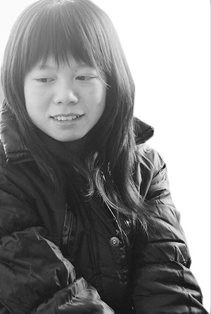 姐妹约定带瘫痪母亲上大学