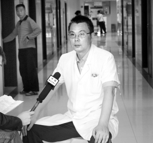 治疗糖尿病路上的“降糖双杰”——记“胃转流术治疗糖尿病”专家覃宗升、郭渝明