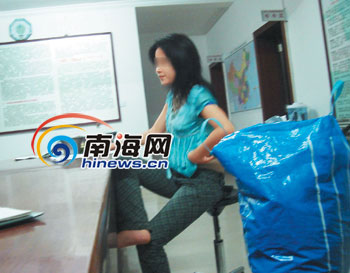 怀孕精神病少女流落街头被诱奸