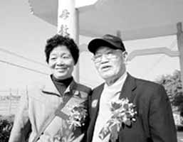 百岁飞虎队员迎娶62岁农村妇女