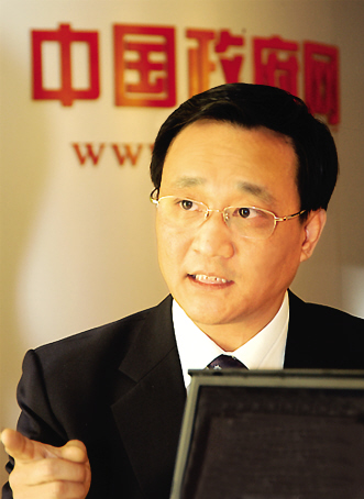 为谁监管 怎样监管——SFDA副局长吴浈接受中国政府网专访，与网民交流药监工作热点问题