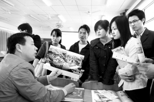 基层医院成招聘会主角