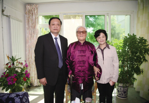 百岁老人谱华章 真气运行惠众生--记甘肃省名中医、真气运行法创始人李少波