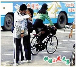 美国父母这样看孩子早恋