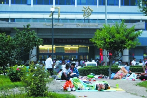 “晨锋行动”十日号贩“地下”运行
