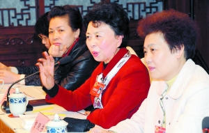 重庆人大代表关注看病难 社区医院将零利润卖药