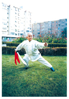 周信有：相忘于江湖