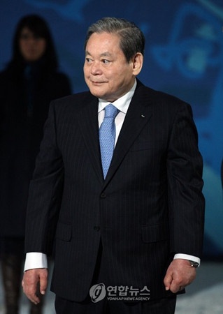 韩国三星集团会长病情逐渐好转 出院时间仍待定