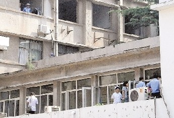 患尿毒症老太不愿连累家人跳楼身亡