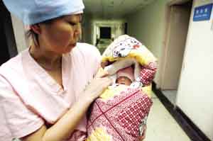 肝癌晚期高龄孕妇顺利产下婴儿