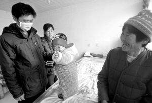 岳母捐肾成功挽救患尿毒症女婿