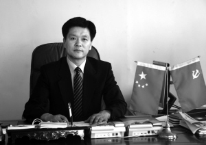 不当外交官的中医院院长