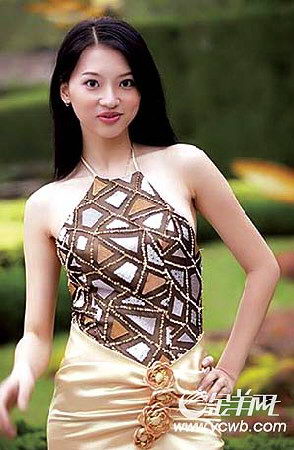 环球小姐季军形象被隆胸广告盗用
