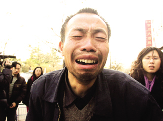 男子拒签手术 孕妇一尸两命 谁之过？——“拒签致死悲剧”后续报道