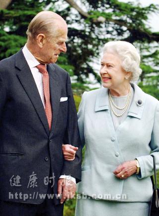 英国女王“钻石婚”揭秘