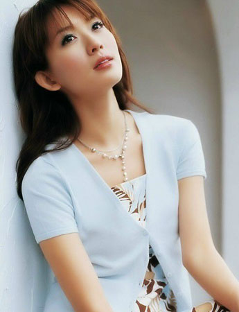 33熟女林志玲变身16岁秘笈
