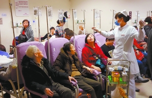 连日雾霾 京城各大医院呼吸科门诊爆满