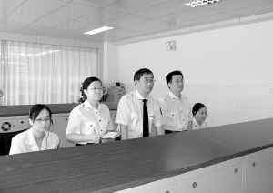 仁心仁术 惠滇济民——记云南省曲靖市第一人民医院院长张小德
