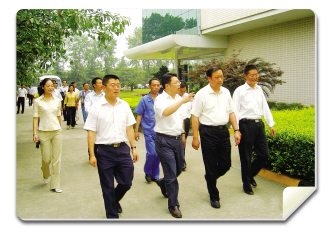 开辟一条创新与继承之路