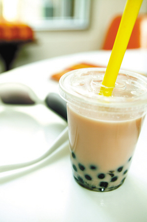 奶茶伤精育龄男性自觉远离 大多数奶茶含添加剂