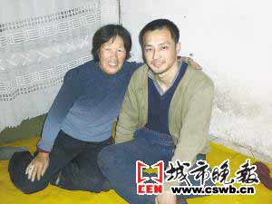 母亲照顾植物人儿子十年终将其唤醒