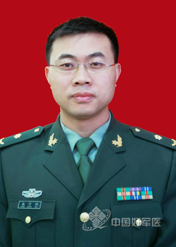 杨登科：选择军人我无怨无悔