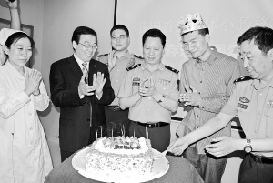 中国首例换肠人已存活12年曾有剧烈排斥反应