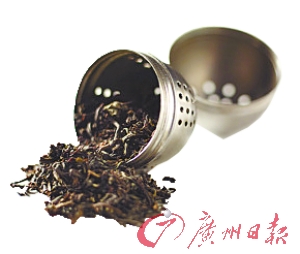 老人喝茶有讲究