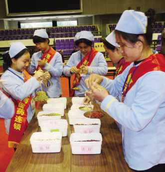 福建惠好：看谁抓药既快又准