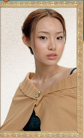 发型：雅典女神发型